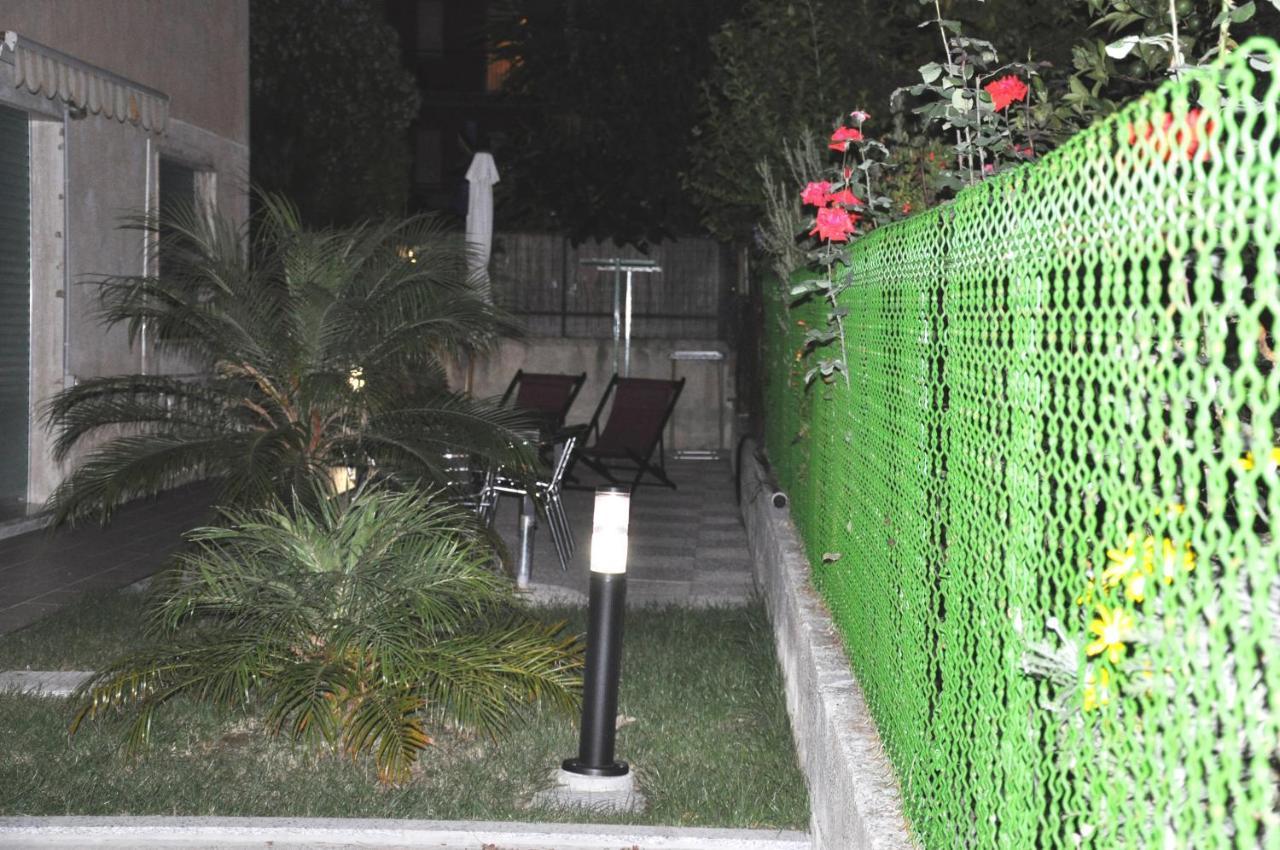 Via Battisti 231 1 Apartment Pietra Ligure Exterior foto