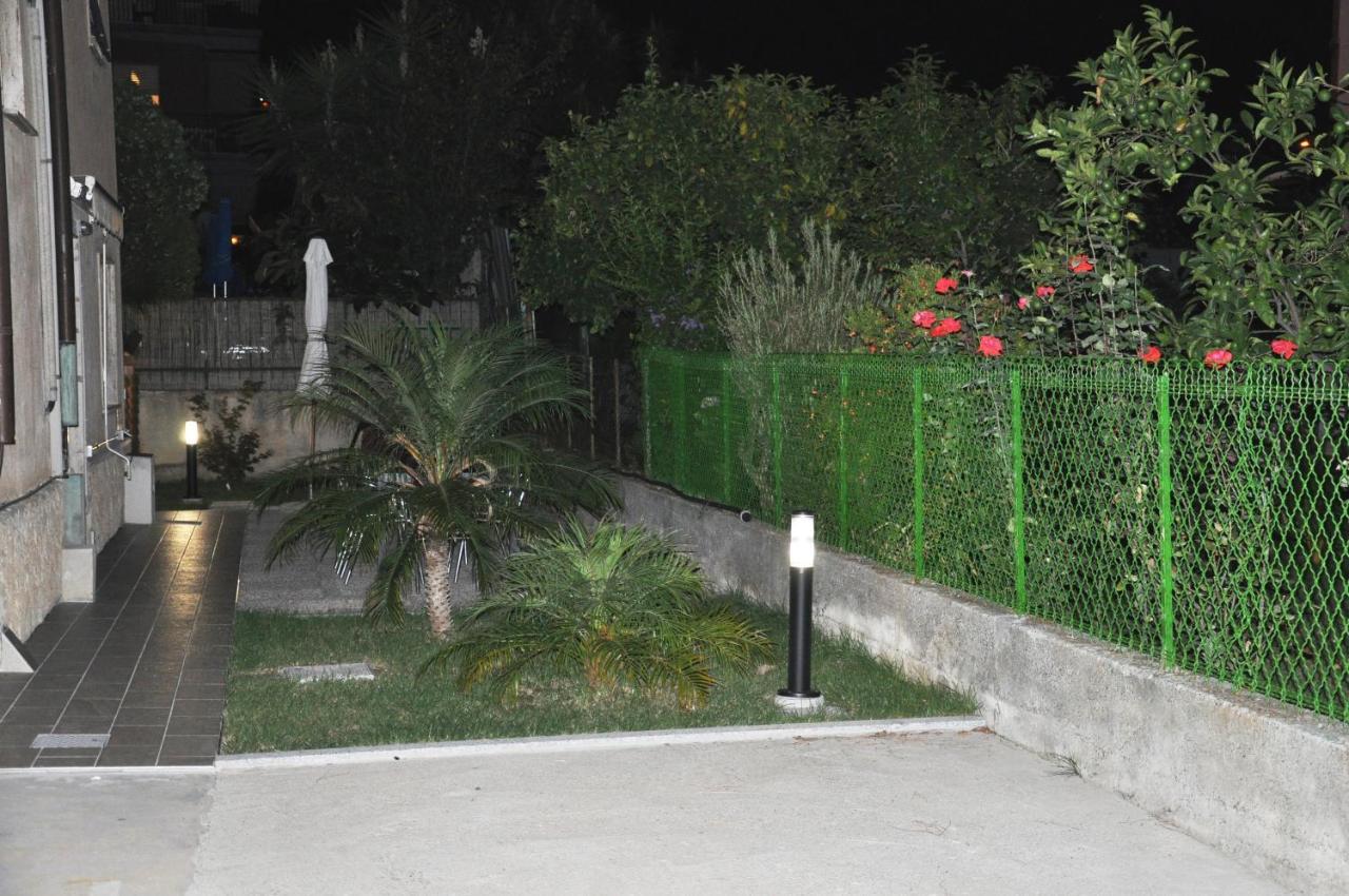 Via Battisti 231 1 Apartment Pietra Ligure Exterior foto